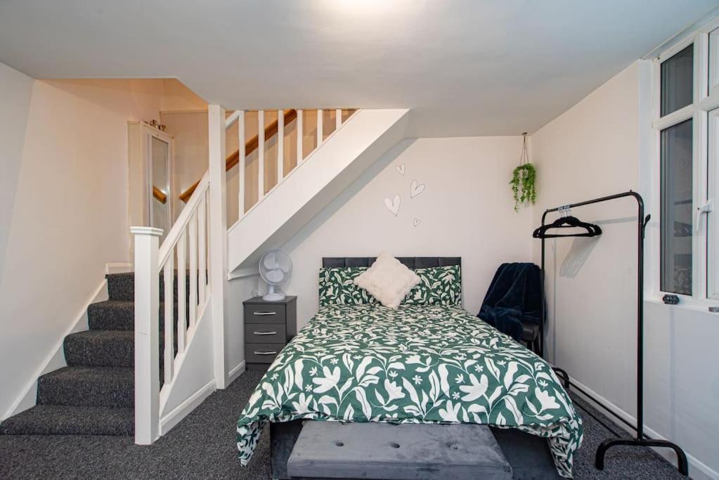 Apartment Watford Central Serviced